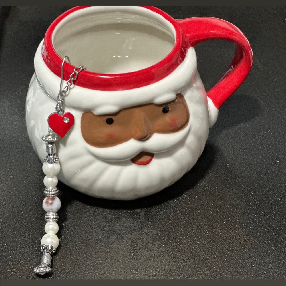 Heart Charm And Pearls Tea Strainer & Tea Set Valentine’s Day Grift View 2